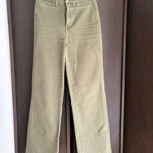 AYR Special Sauce in Olive